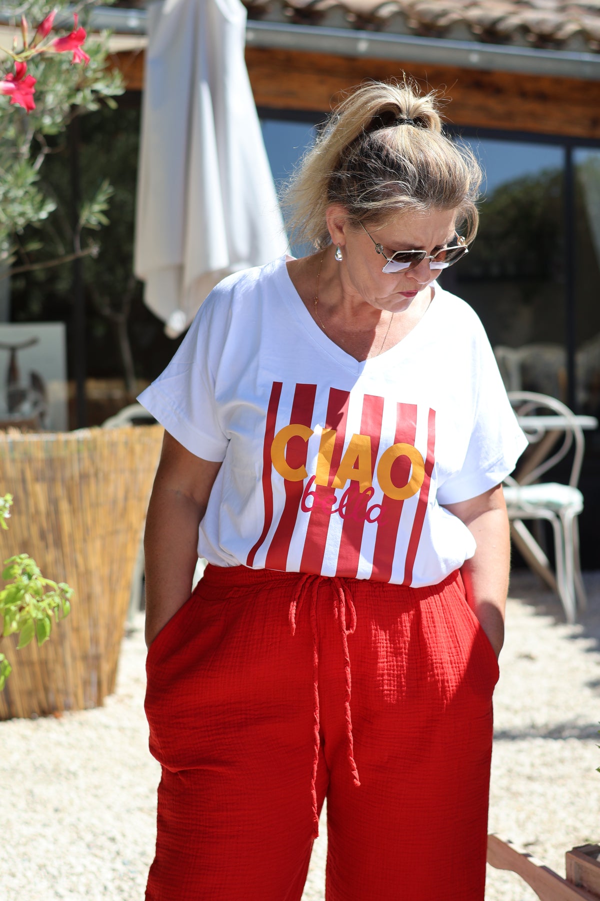 T-Shirt col V CIAO BELLA Rouge Belle Taille