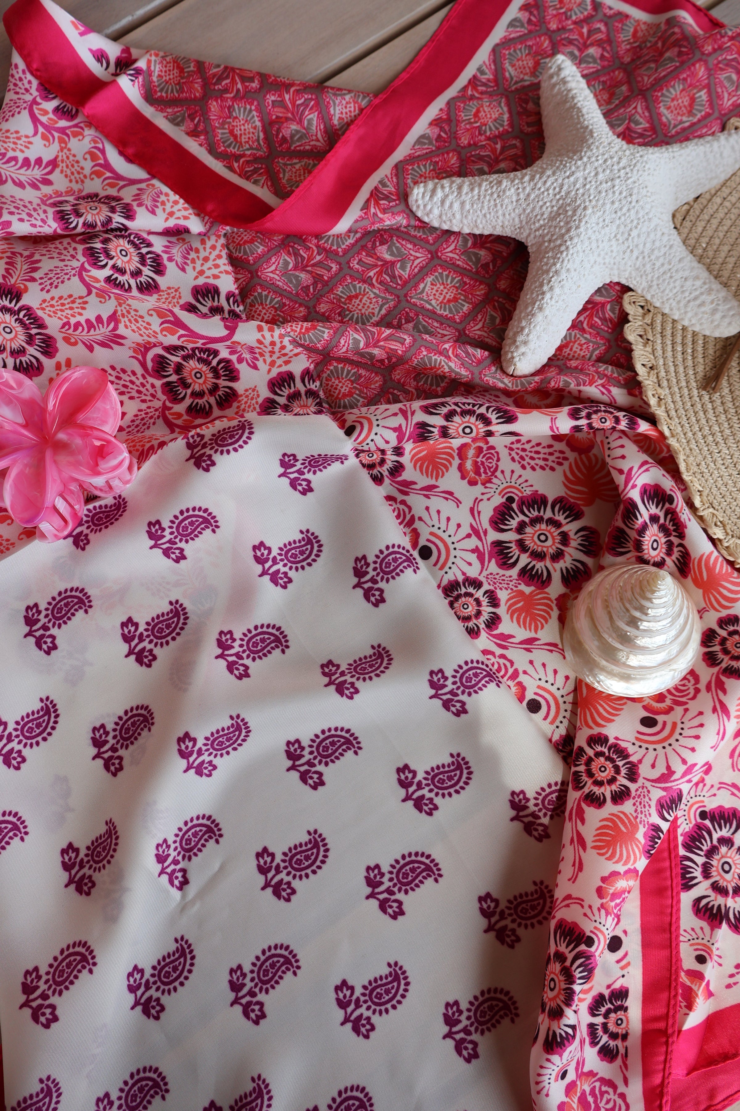 Foulard Fuchsia Avec Motifs AURELIO
