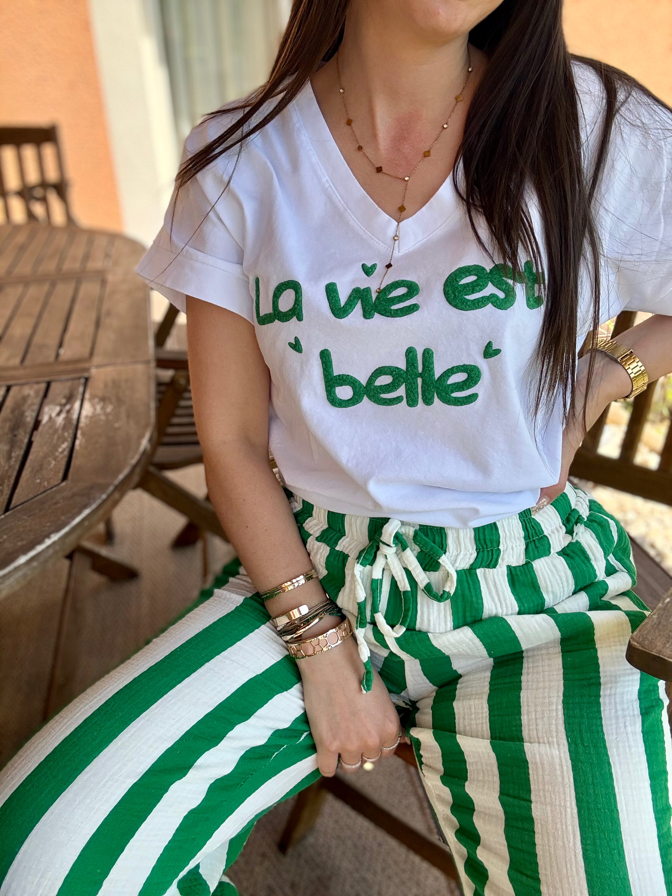 T-shirt col V Avec Imprimé LA VIE EST BELLE vert