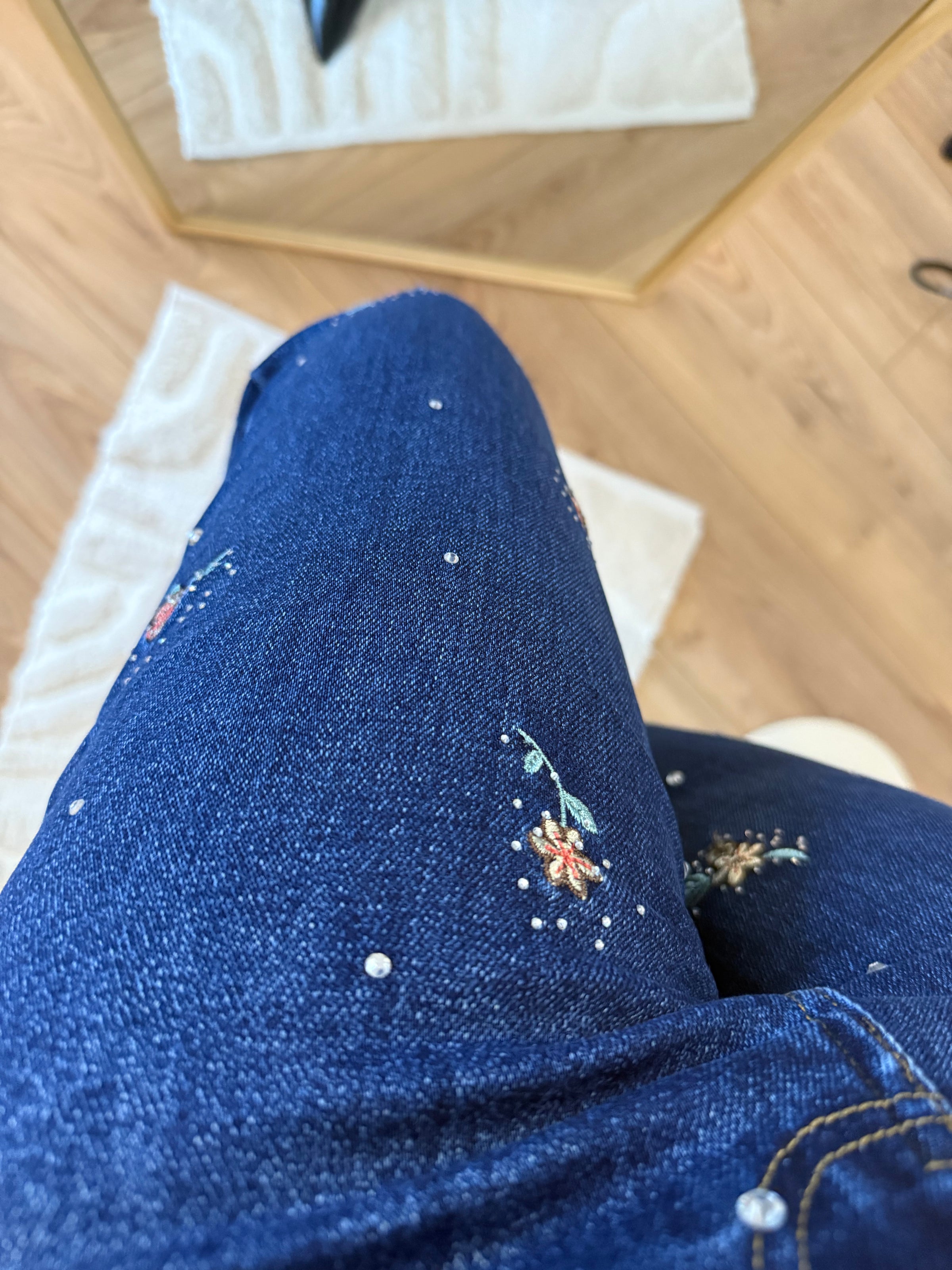 Jean mom avec broderie et strass CINDY