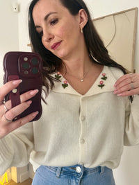 Gilet boutonné col revers brodé LOUISE