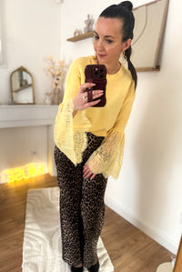 Pull doux manches en dentelle ALMA