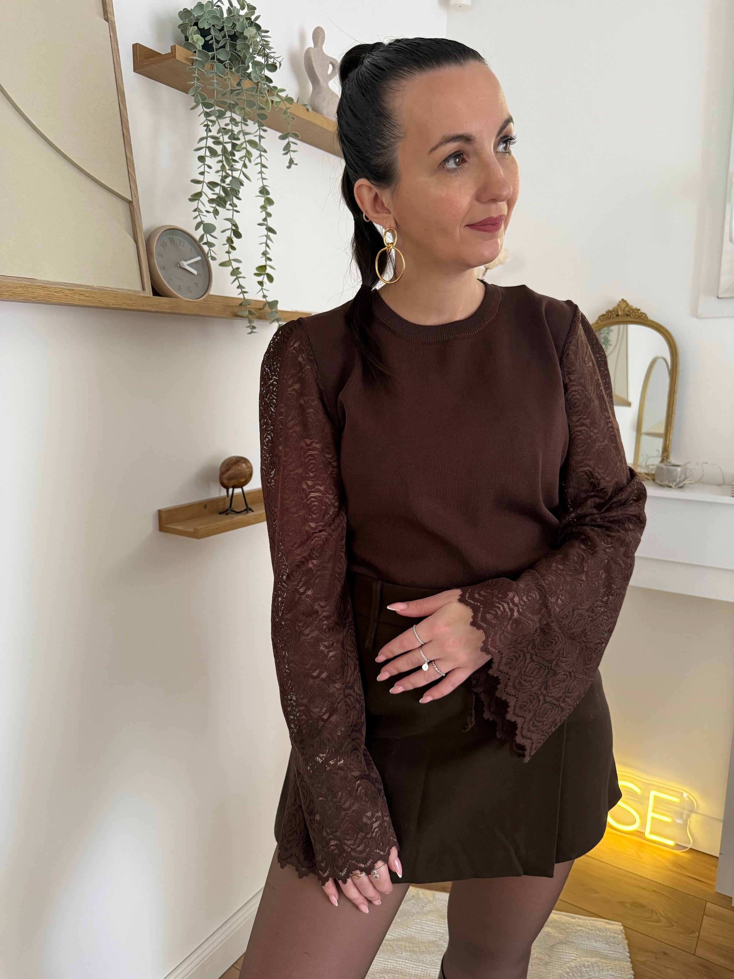 Pull en dentelle élégante MARTA