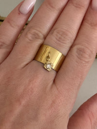 Bague dorée avec pampille MELISSA