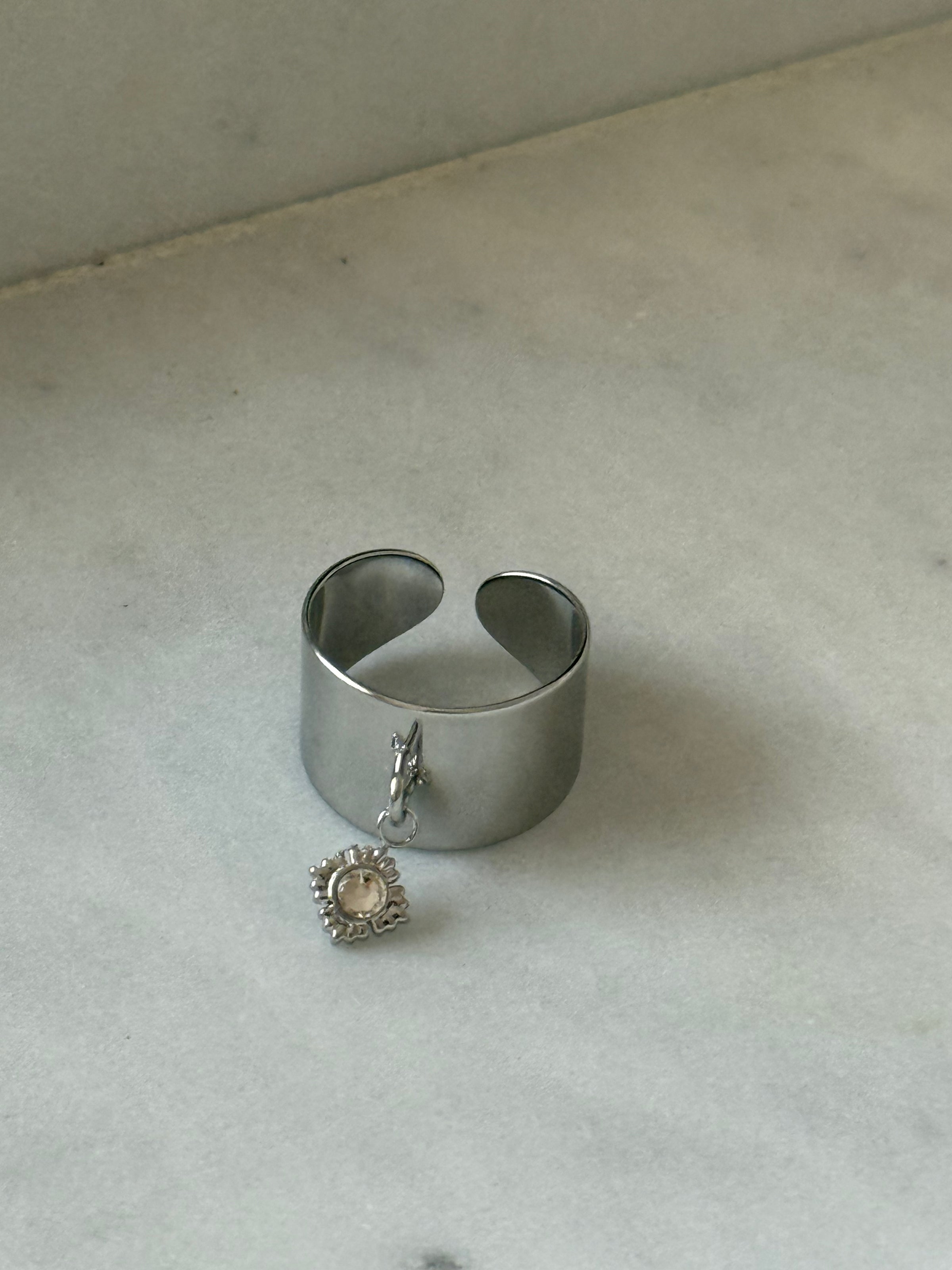 Bague argentée avec pampille MELISSA